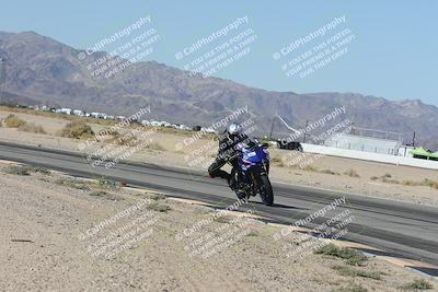 media/Oct-30-2025-Racers Edge (Thu) [[dabbdaf680]]/3-B Group/Session 3 (Turn 15 Inside)/